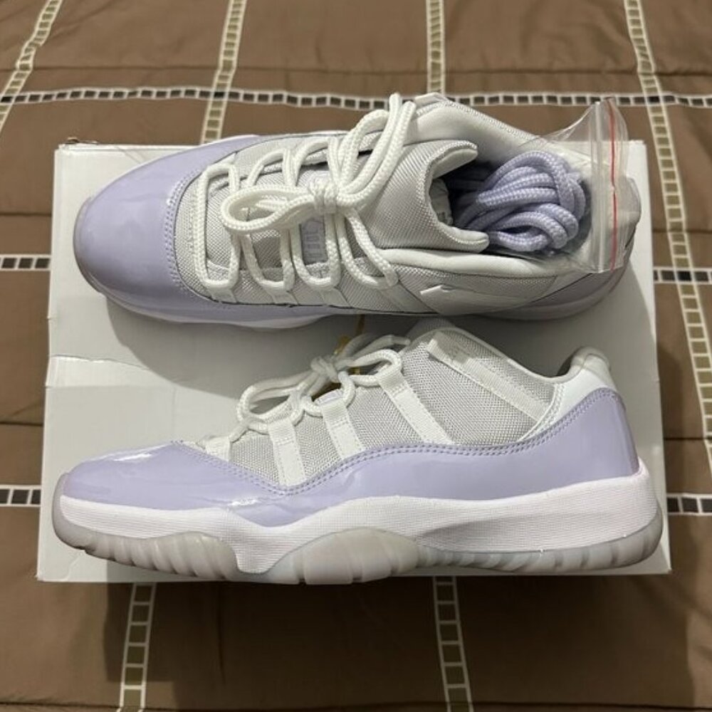 NEW Nike Air Jordan 11 Low Retro Pure Violet Size 12 Women 10.5 Men